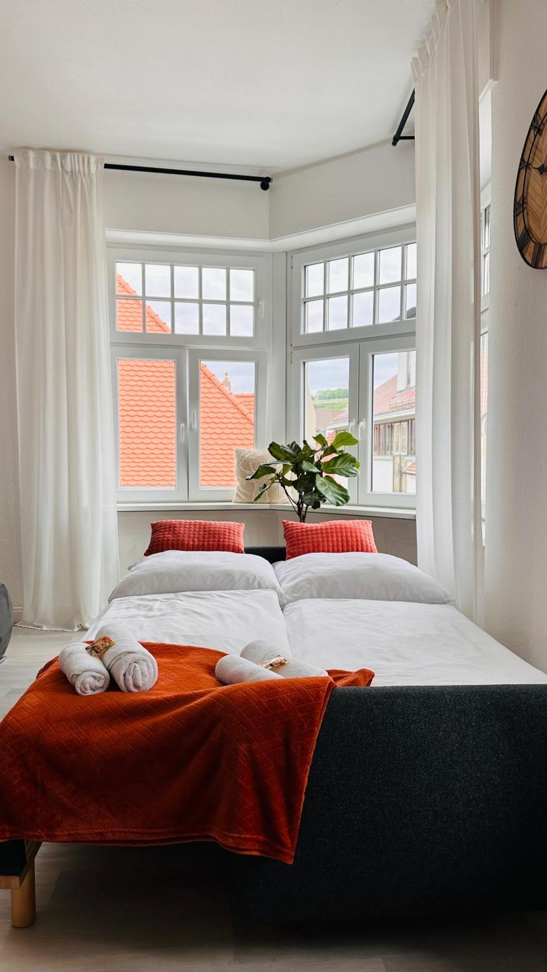 Amao-Brown I Exklusives City-Apartment I 85Qm I Privatparkplatz & Komfort I King-Size Bed Lahr  Bagian luar foto
