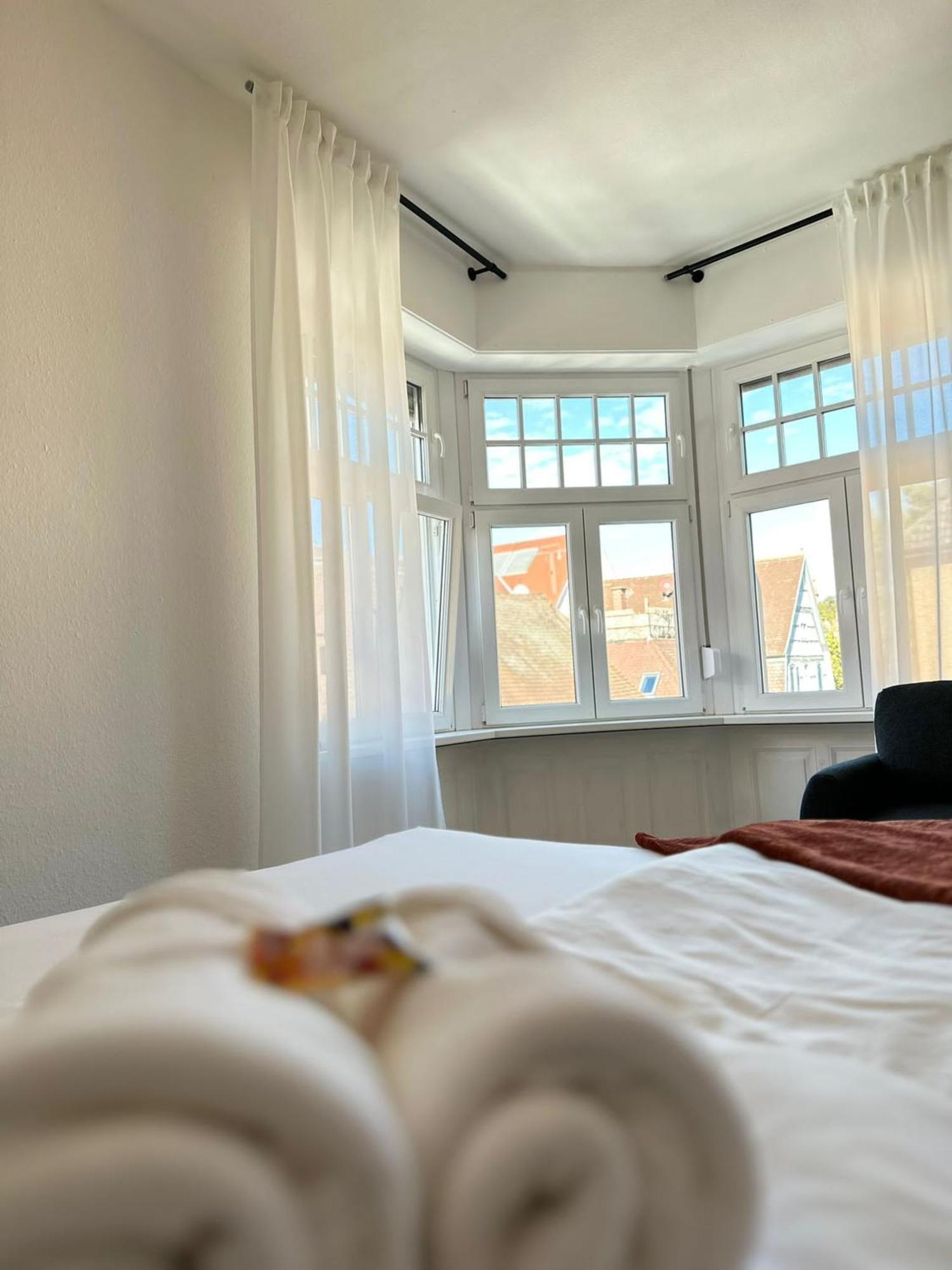 Amao-Brown I Exklusives City-Apartment I 85Qm I Privatparkplatz & Komfort I King-Size Bed Lahr  Bagian luar foto